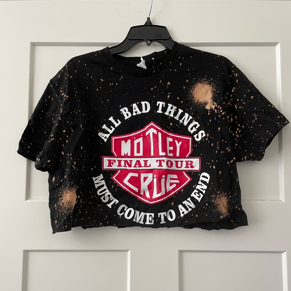 Cropped Motley Crue t-shirt